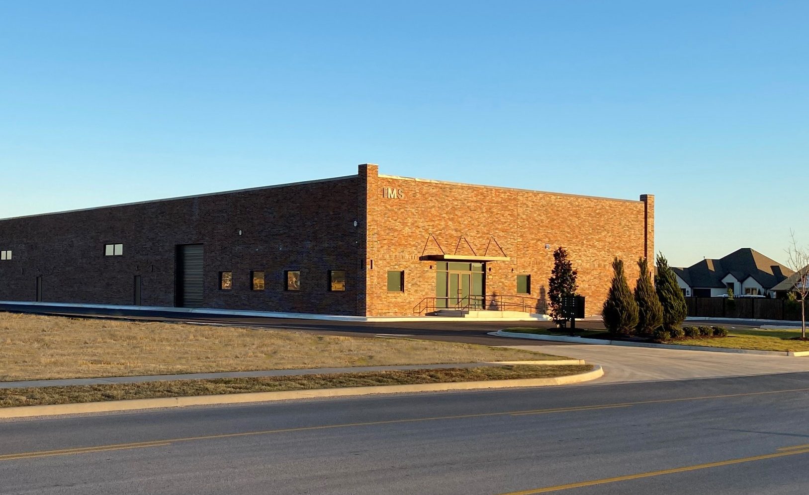 warehouse-edit-1609195835-e1732066623686